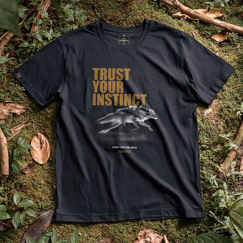 Koszulka Coyote Trust Your Instinct Black Czarna